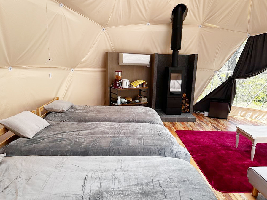 グランピングサイトのテント紹介